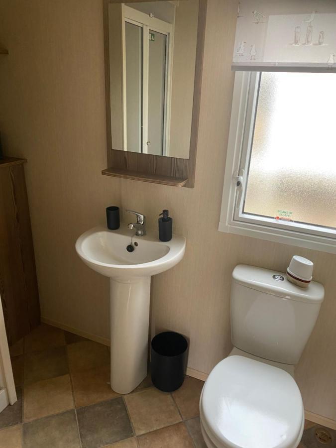 Haggerston Castle 6 Berth Caravan - Lakeside North 23 Cheswick  ภายนอก รูปภาพ