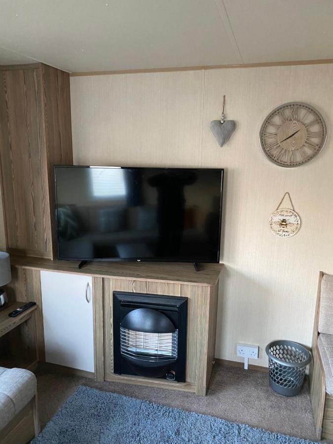 Haggerston Castle 6 Berth Caravan - Lakeside North 23 Cheswick  ภายนอก รูปภาพ